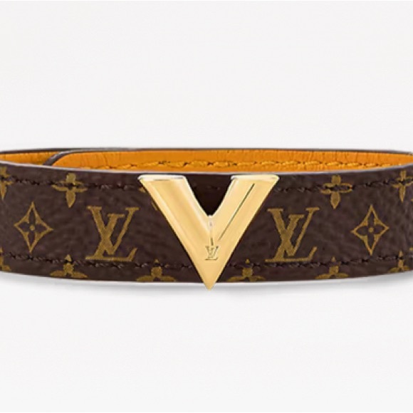 NEW LOUIS VUITTON LEATHER AND CANVAS BRACELET WITH V CHARM
*NEVER WORN* - Picture 5 of 7